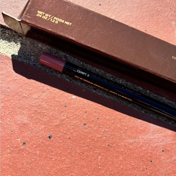 Hourglass lip pencil - Picture 2 of 6